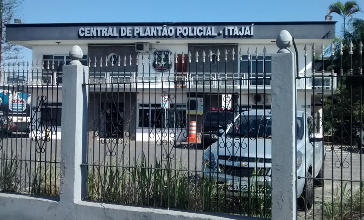 Mulheres são agredidas em tentativa de assalto em Itajaí na madrugada