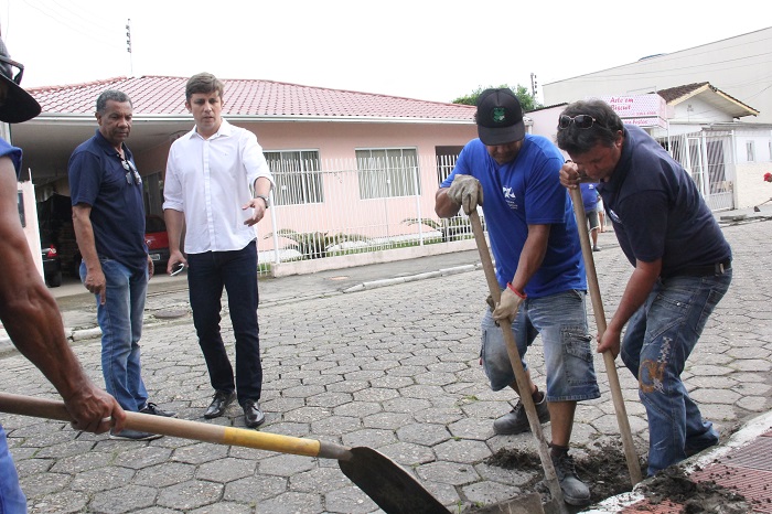 Rua 200 recebe mutirão de limpeza 1 27 01 17 Obras Operação Concentrada Rua 200 7