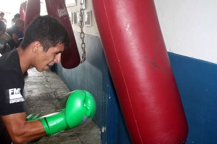 Atleta de Balneário Camboriú é convocado pela Seleção Brasileira de Boxe 1 ATLETA EMERSON JÚNIOR Foto Ricardo de Oliveira 2