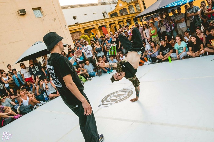 Sábado, 14, tem danças urbanas na Praça da Cultura em Balneário Camboriú