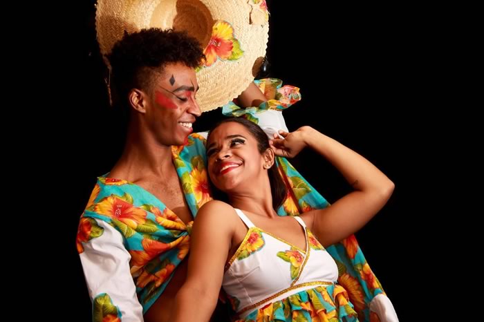 Teatro Bruno Nitz recebe o espetáculo “Brasilidar o Show” 1 brasilidar