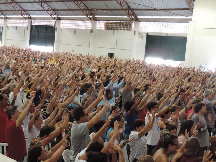 Louvor de Verão reuniu sete mil pessoas em Camboriú