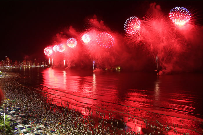 Réveillon Show impressiona em Balneário Camboriú