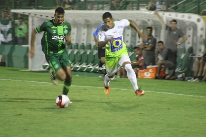 Barroso arranca empate contra a Chapecoense na Arena Condá