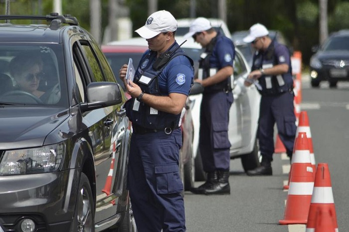 Operação Carnaval: Codetran realiza blitz educativa, em Itajaí