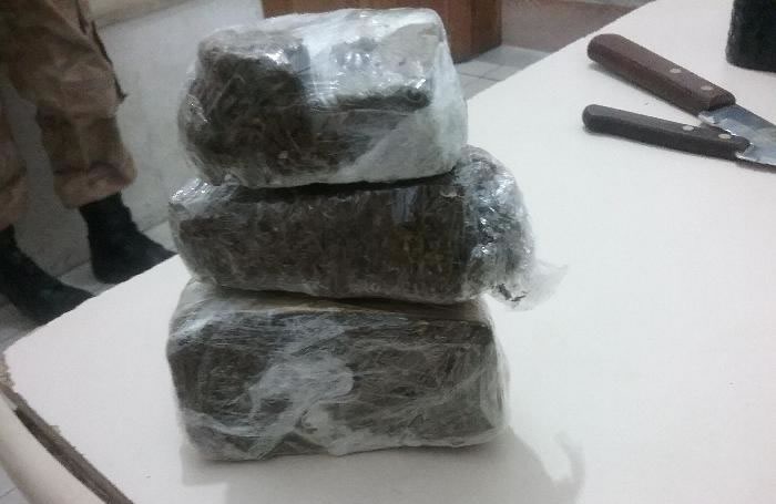 Homem é preso em posse de 370 gramas de maconha no centro de Itajaí