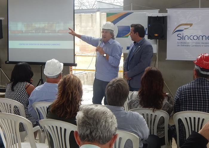 Obras do Centro de Eventos de Balneário Camboriú serão entregues em novembro, anuncia Pavan