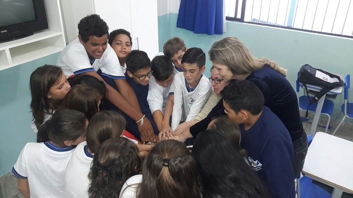 Escolas de BC criam cronograma de atividades em combate ao jogo Baleia Azul