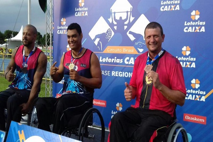 Paradesporto de Itajaí conquista quatro medalhas no Regional Rio/Sul de Atletismo e Natação