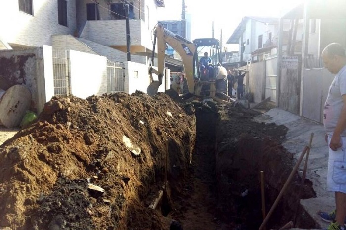 Rua Wilson Cordeiro recebe ampliação da drenagem, em Itajaí