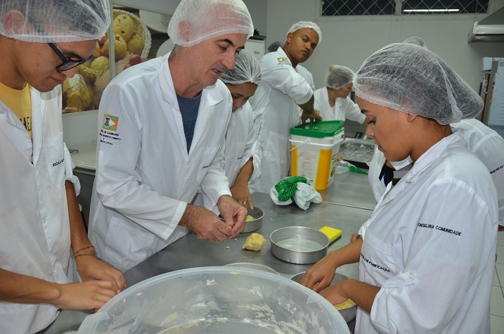 Curso de Panificação e Confeitaria oferece capacitação e muitas oportunidades aos camboriuenses