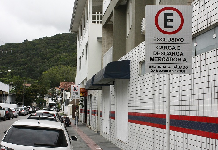 FUMTRAN vai cadastrar veículos de frete de Balneário Camboriú