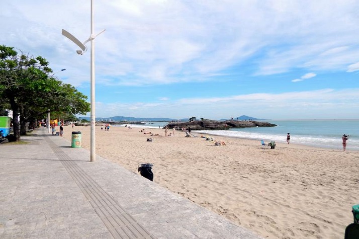 Itajaí tem 100% das praias próprias para banho
