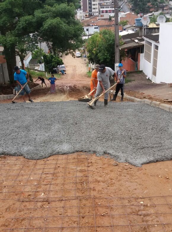 Trecho da Rua Tereza Evangelista Gonçalves é pavimentado com concreto em Camboriú 1 unnamed 10