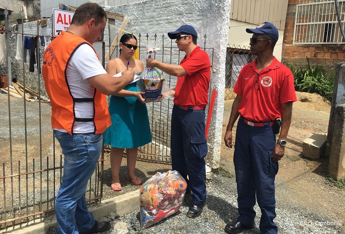 Camboriú recebe ajuda humanitária do Governo do Estado