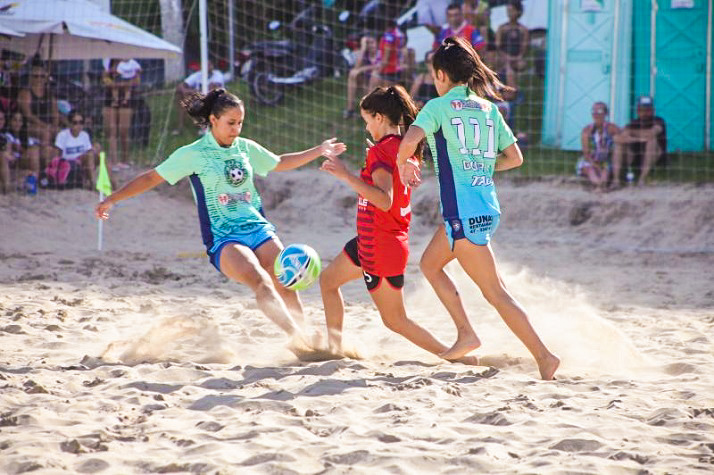 Beach Soccer chega à fase decisiva: semifinais serão disputadas neste fim de semana