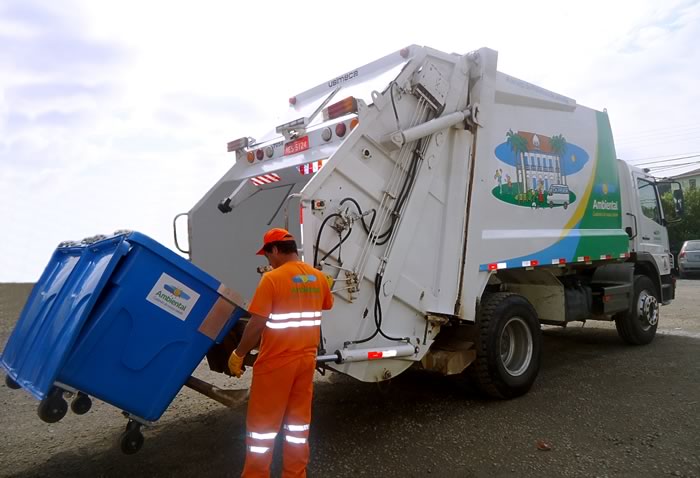Vereadora quer aplicativo que informe rotas dos caminhões de lixo em Balneário Camboriú