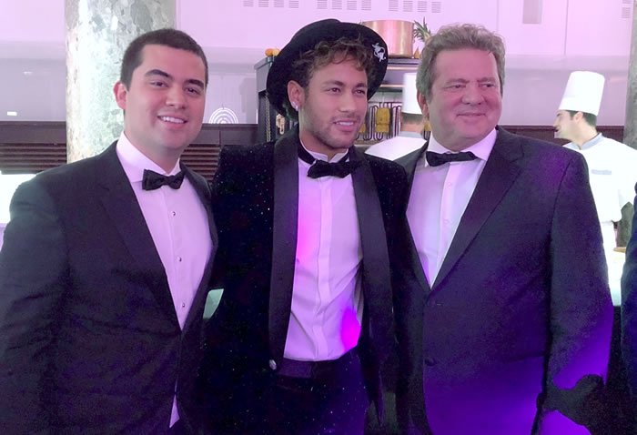 Família Pasqualotto prestigia festa de Neymar em Paris