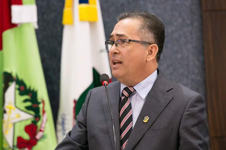 Vereador de Itajaí solicita suspensão de cobrança do carnê do IPTU