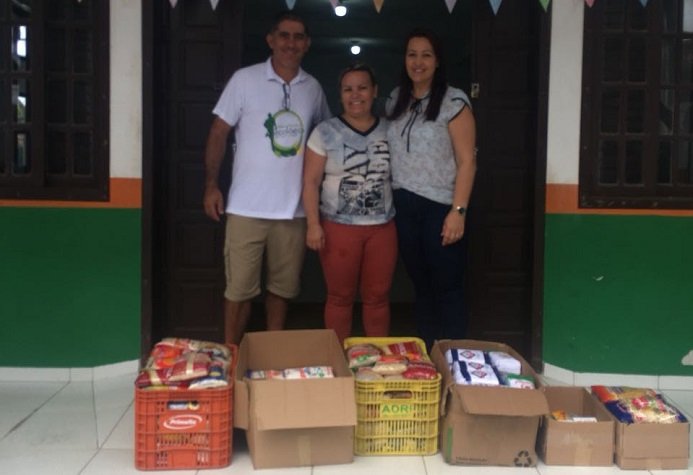 Centro Adão da Rosa recebe doação de 300 kg de alimentos não perecíveis