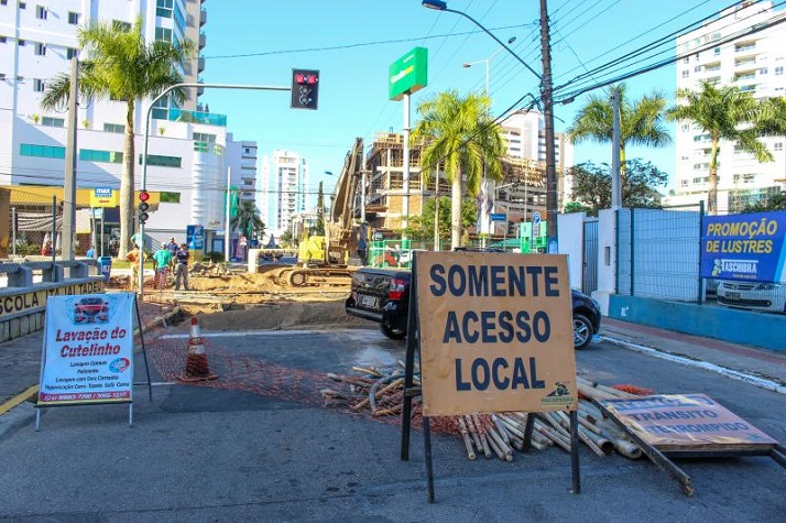 Cruzamento entre as avenidas Joca Brandão e Sete de Setembro será interditado para implantação de galeria
