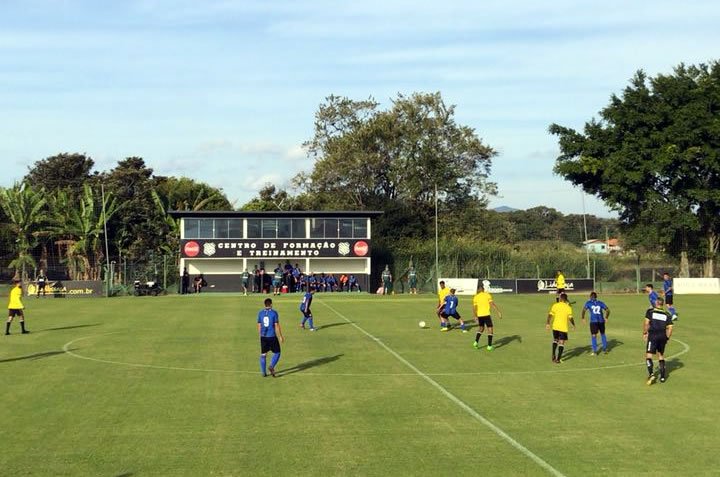 Cambura faz primeiro jogo-treino da temporada