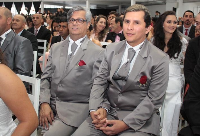 Maior casamento coletivo da história de Itajaí oficializa união de 117 casais