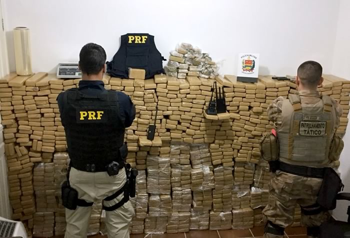 PM e PRF apreendem uma tonelada de drogas em Itajaí e Barra Velha