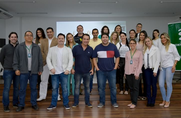 Acadêmicos e equipe da Avantis