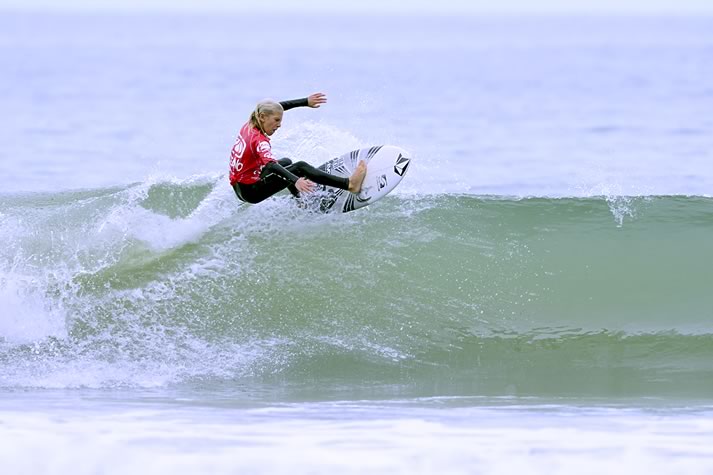 3ª etapa do Circuito Surf Talentos Oceano agita a praia central de BC