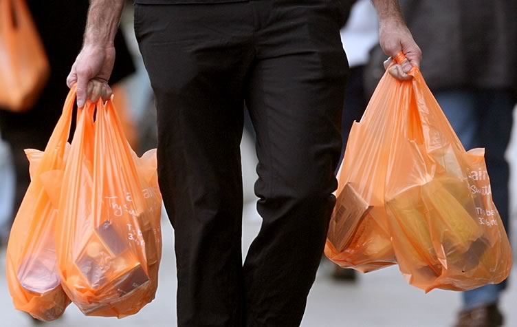 MPSC quer alternativas para sacolas plásticas em Balneário Camboriú