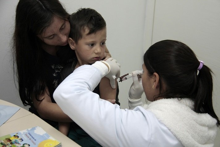 Saúde aplicou mais de mil doses de vacinas durante a rematrícula escolar