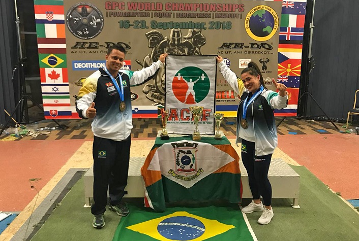 Atletas de Camboriú conquistam seis medalhas em mundial de levantamento de peso