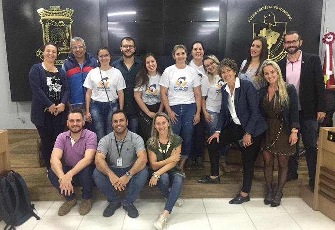 Fucam apresenta ações de defesa animal durante audiência pública