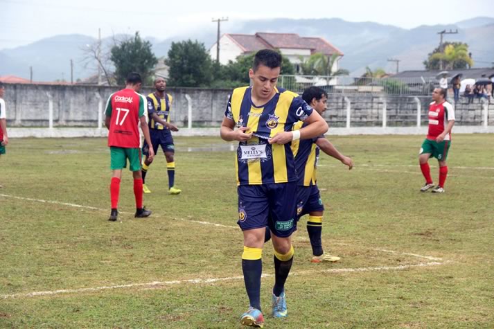 Atlético Itajaí visita o Orleans buscando manter liderança