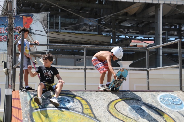 Evento de skate beneficente movimenta semana da criança nesse domingo