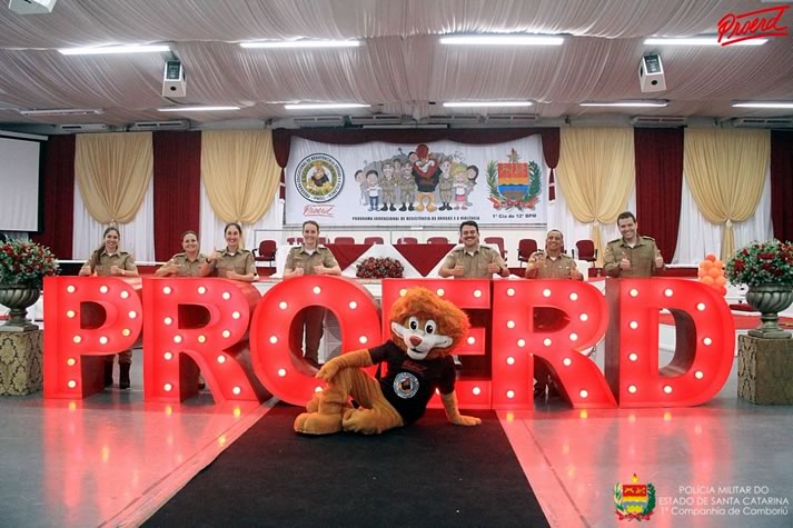 Polícia Militar de Camboriú forma mais de 600 alunos no Proerd