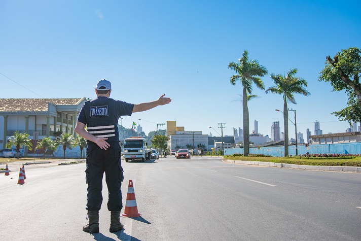 Trânsito sofrerá alterações durante o réveillon