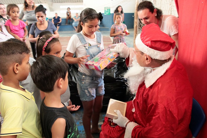 Inclusão Social realizou ação de Natal para as crianças