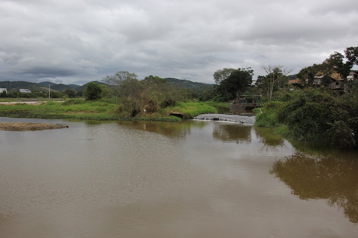 Rio Camboriú continua em Situação de Atenção, apesar da forte chuva