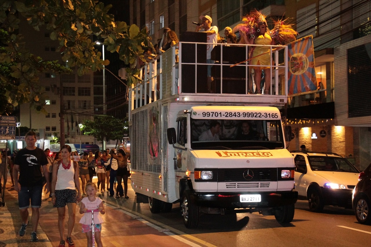 Carnaval: liminar proíbe circulação de trios elétricos e carros de som em Balneário Camboriú