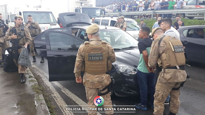 Trio envolvido em roubo a joalheria de Jaraguá do Sul é preso em Itajaí