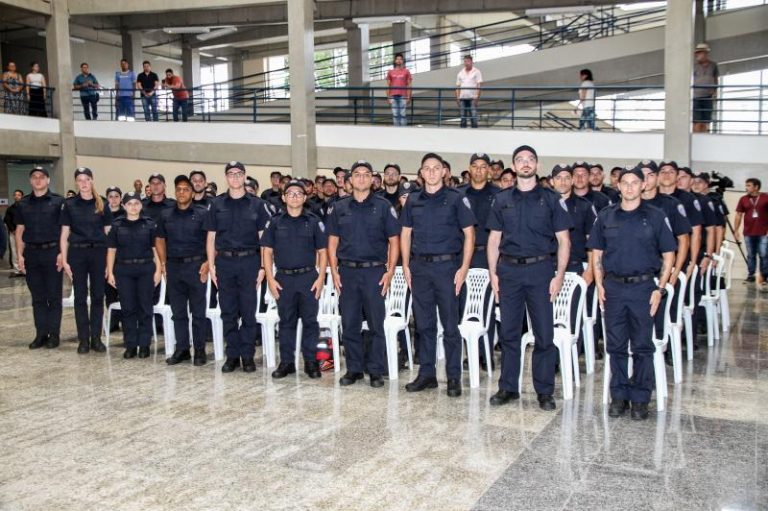 Guardas Municipais são empossados em Itajaí