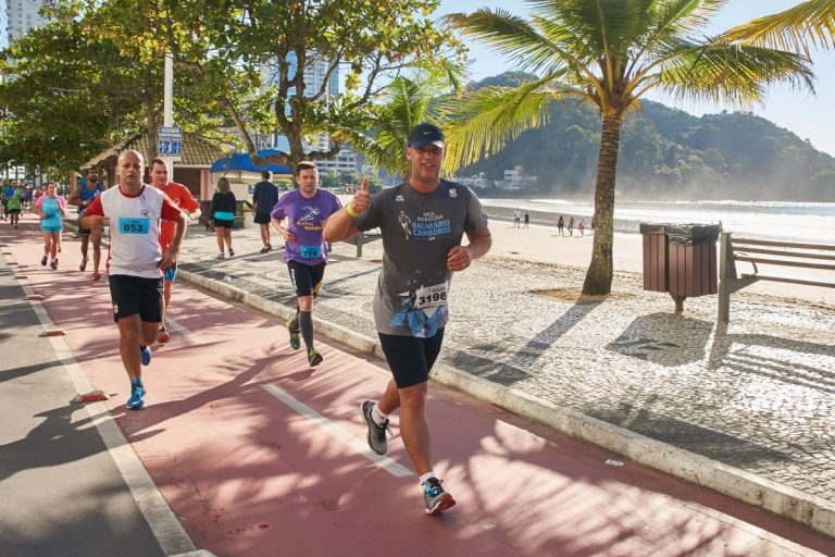 Trânsito será alterado no domingo para a 9ª Meia Maratona de Balneário Camboriú