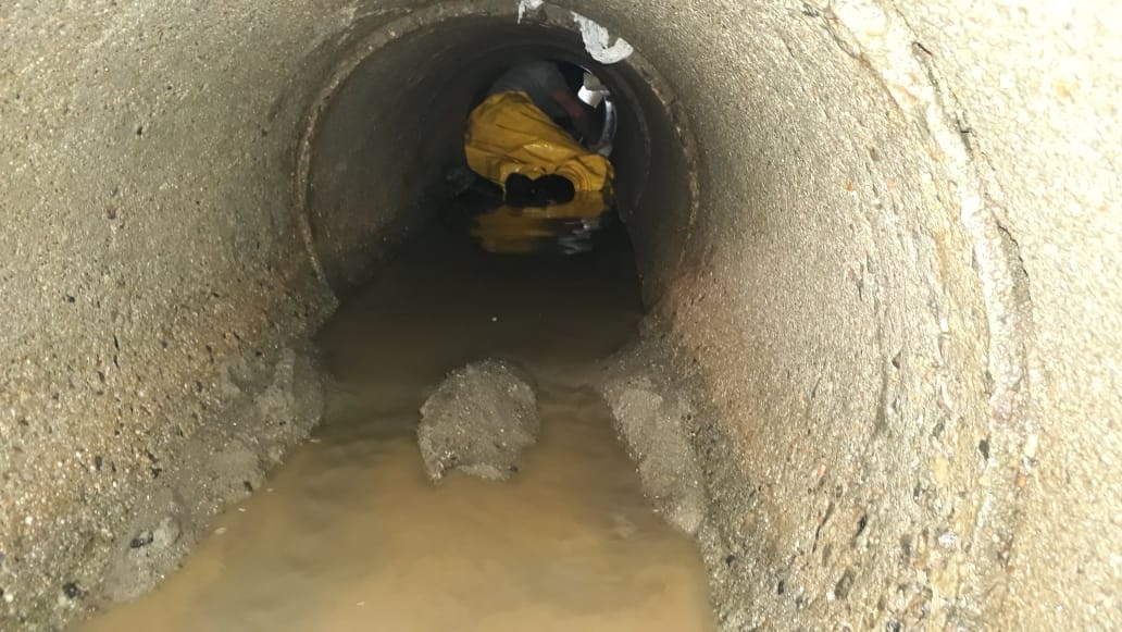 Ligação irregular de esgoto é lacrada em edifício no Bairro Pioneiros 1 Se Liga na Rede lacra ligação irregular de esgoto em edifício no Bairro Pioneiros