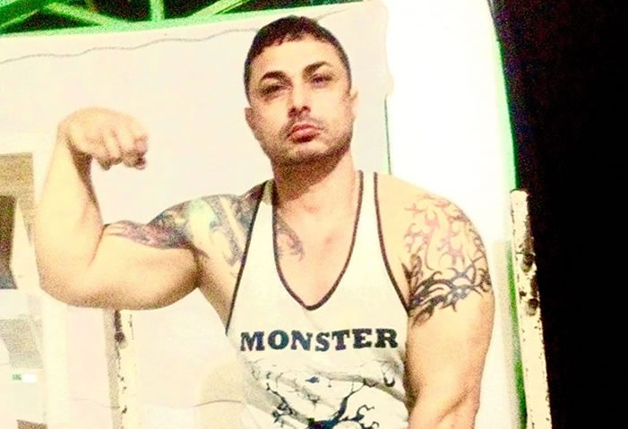 Homem é assassinado a tiros em casa noturna de Itajaí