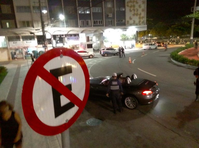 Agentes de Trânsito e GMs realizam ação na Av. Atlântica nesta quinta-feira, 11