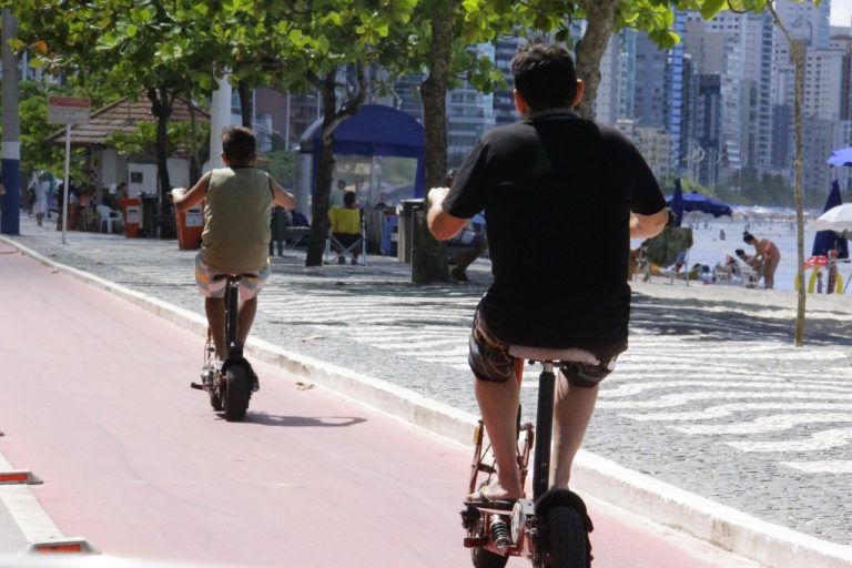 Decreto regulamenta o uso de patinetes, bicicletas elétricas e ciclomotores em BC