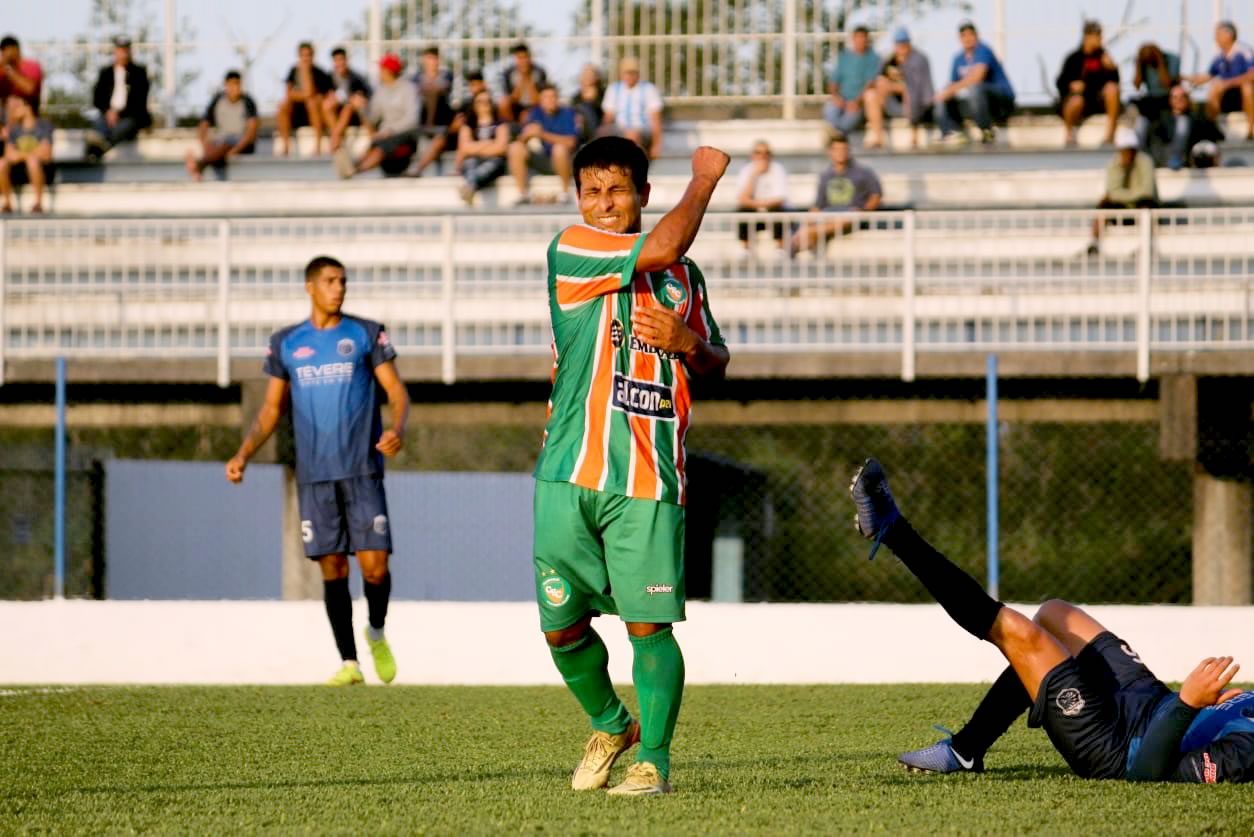 Contra o Guarani, Camboriú FC conquista a primeira vitória na Série B: 2×1