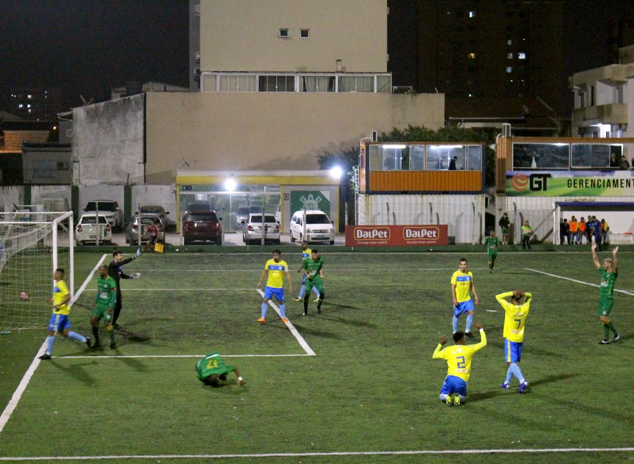 Barroso vence o Barra com gol aos 41 minutos do segundo tempo